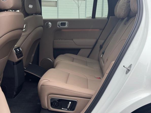 Новый Li Auto (Lixiang) L7 I Рестайлинг 2025 года, цена 8 400 000 рублей, внедорожник, Автокод Объявления