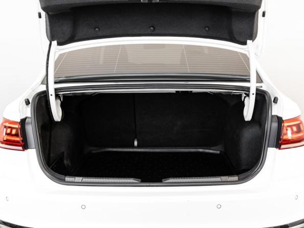 Volkswagen Bora IV (China Market) Рестайлинг с пробегом 2024 года, цена 2 099 000 рублей, 34135 км, седан, Автокод Объявления