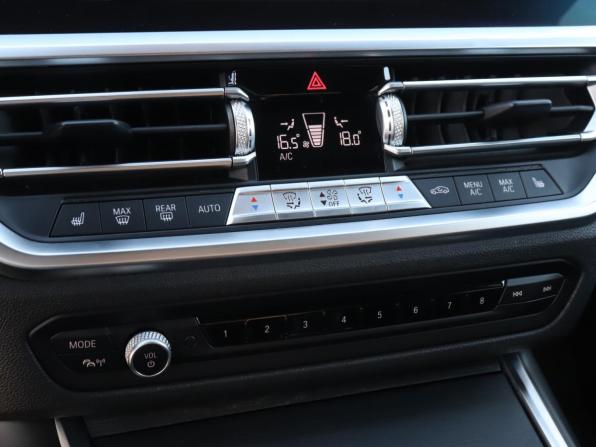 BMW 3 серии VII (G2x) с пробегом 2021 года, цена 3 944 802 рубля, 113762 км, седан, Автокод Объявления