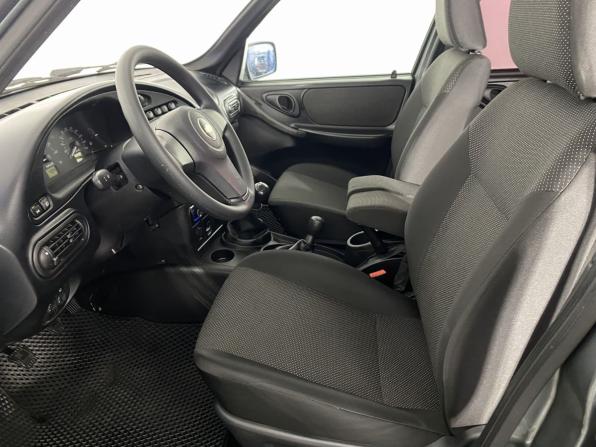 Chevrolet Niva I Рестайлинг с пробегом 2017 года, цена 750 000 рублей, 90007 км, внедорожник, Автокод Объявления