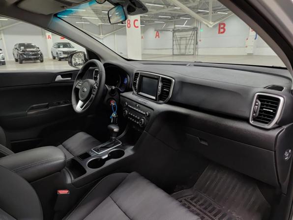 Kia Sportage IV Рестайлинг с пробегом 2018 года, цена 2 195 000 рублей, 100685 км, внедорожник, Автокод Объявления