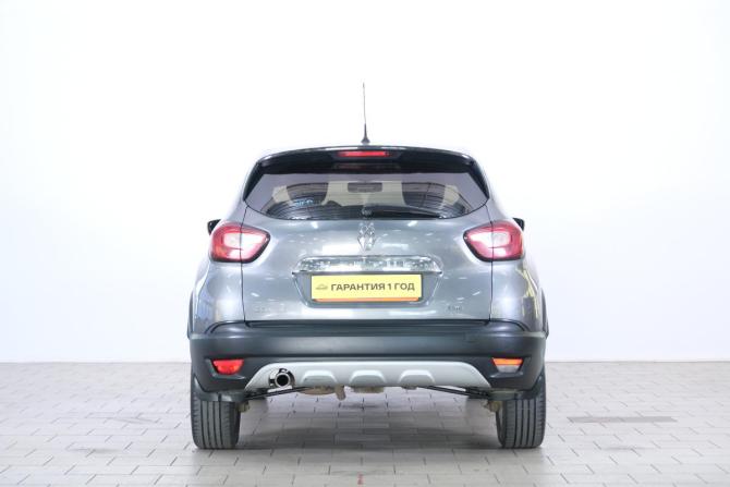 Renault Kaptur I с пробегом 2017 года, цена 1 659 000 рублей, 171000 км, внедорожник, Автокод Объявления