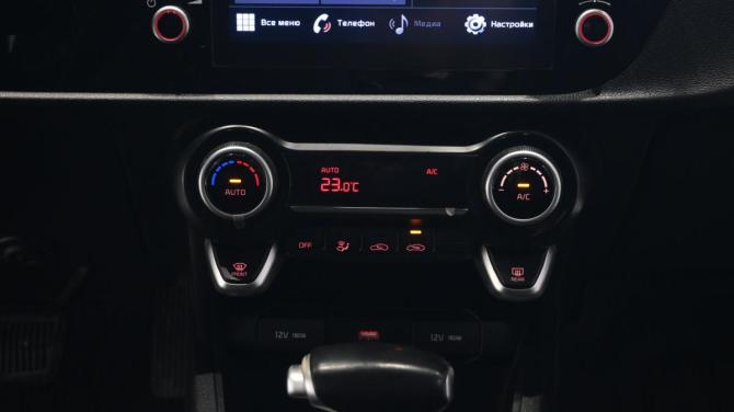 Kia Rio IV Рестайлинг с пробегом 2021 года, цена 1 750 000 рублей, 87168 км, хэтчбек, Автокод Объявления