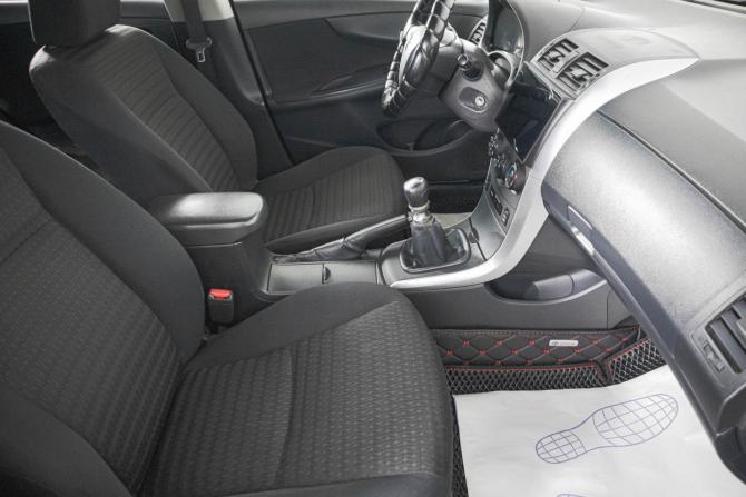 Toyota Corolla X (E140 E150) Рестайлинг с пробегом 2010 года, цена 939 000 рублей, 180000 км, седан, Автокод Объявления