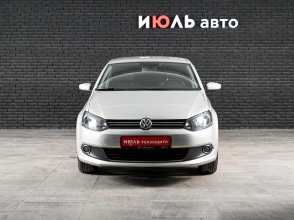 Volkswagen Polo V с пробегом 2013 года, цена 650 000 рублей, 251050 км, седан, Автокод Объявления