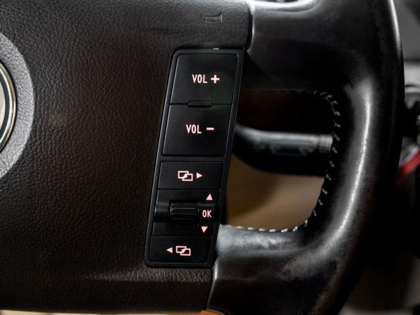 Volkswagen Touareg I Рестайлинг с пробегом 2008 года, цена 999 000 рублей, 239332 км, внедорожник, Автокод Объявления