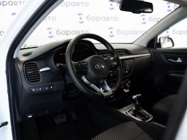 Kia Rio IV с пробегом 2017 года, цена 1 490 000 рублей, 98048 км, седан, Автокод Объявления