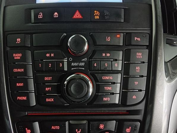 Opel Astra J Рестайлинг с пробегом 2013 года, цена 700 000 рублей, 213897 км, универсал, Автокод Объявления
