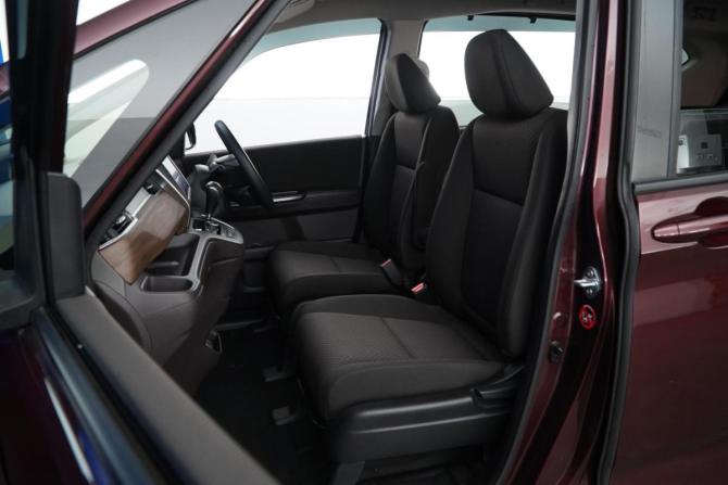 Honda Freed II Рестайлинг с пробегом 2023 года, цена 2 250 055 рублей, 3733 км, компактвэн, Автокод Объявления