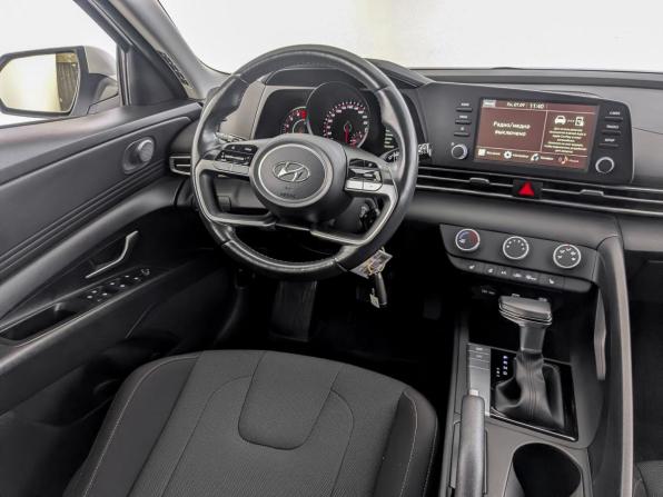 Hyundai Elantra VII (CN7) с пробегом 2022 года, цена 1 990 000 рублей, 61860 км, седан, Автокод Объявления