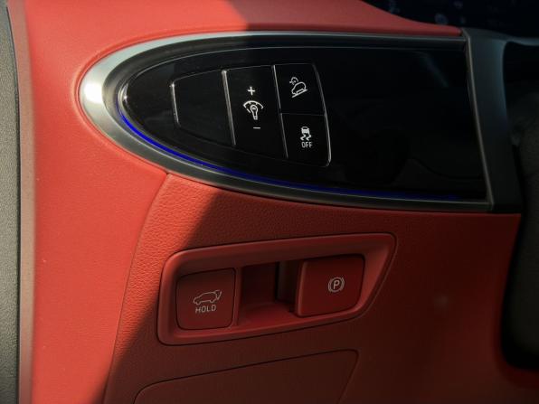 Genesis GV70 I с пробегом 2021 года, цена 6 300 000 рублей, 40054 км, внедорожник, Автокод Объявления