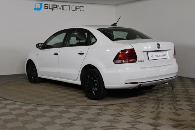 Volkswagen Polo V Рестайлинг с пробегом 2018 года, цена 1 399 990 рублей, 88056 км, седан, Автокод Объявления