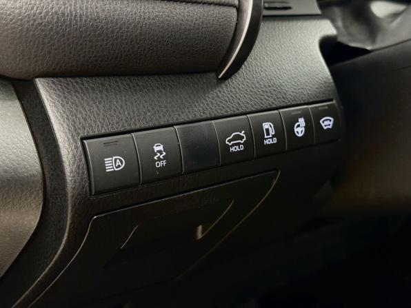 Toyota Camry VIII (XV70) с пробегом 2020 года, цена 3 120 000 рублей, 97602 км, седан, Автокод Объявления