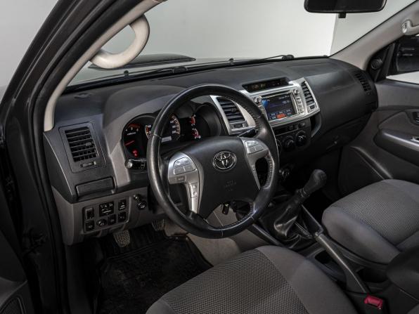 Toyota Hilux VII Рестайлинг с пробегом 2011 года, цена 1 899 000 рублей, 295052 км, пикап, Автокод Объявления