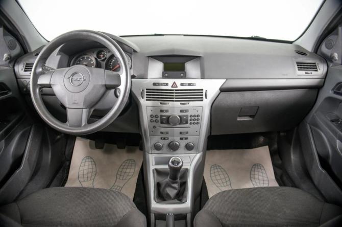 Opel Astra H Рестайлинг с пробегом 2010 года, цена 709 000 рублей, 110000 км, седан, Автокод Объявления
