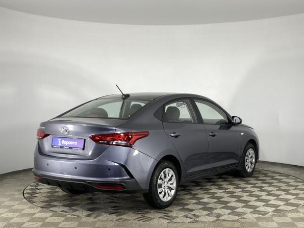 Hyundai Solaris II Рестайлинг с пробегом 2021 года, цена 1 430 000 рублей, 91720 км, седан, Автокод Объявления
