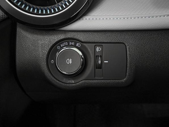 Chevrolet Monza II Рестайлинг с пробегом 2023 года, цена 1 624 000 рублей, 41779 км, седан, Автокод Объявления
