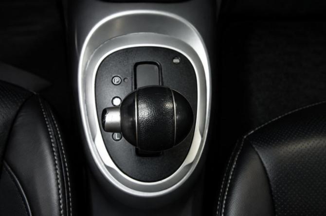 Nissan Juke I с пробегом 2014 года, цена 1 229 000 рублей, 101000 км, внедорожник, Автокод Объявления