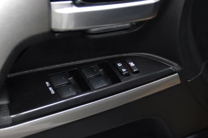 Toyota Land Cruiser 200 Series Рестайлинг 2 с пробегом 2016 года, цена 5 465 750 рублей, 247442 км, внедорожник, Автокод Объявления
