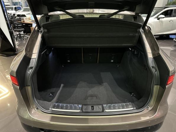 Jaguar F-Pace I с пробегом 2016 года, цена 2 817 000 рублей, 102002 км, внедорожник, Автокод Объявления