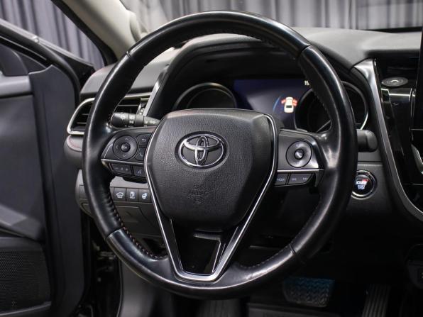 Toyota Camry VIII (XV70) Рестайлинг с пробегом 2021 года, цена 3 149 000 рублей, 161419 км, седан, Автокод Объявления