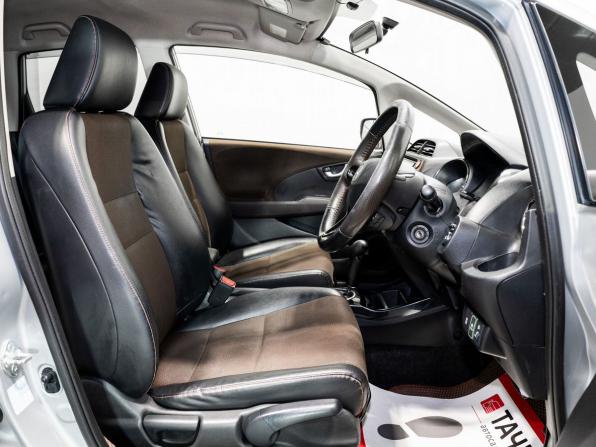 Honda Fit Shuttle I с пробегом 2012 года, цена 875 000 рублей, 196300 км, универсал, Автокод Объявления
