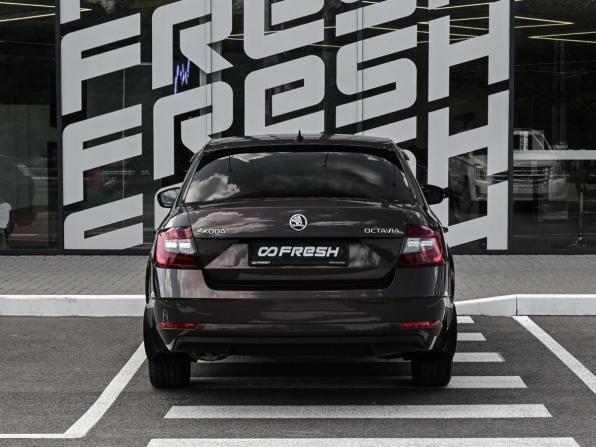 Skoda Octavia III (A7) Рестайлинг с пробегом 2018 года, цена 1 559 000 рублей, 182126 км, лифтбек, Автокод Объявления