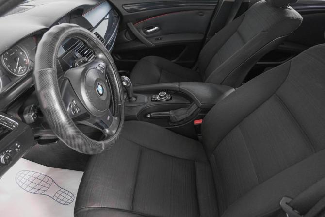 BMW 5 серии V (E60/E61) Рестайлинг с пробегом 2009 года, цена 1 249 000 рублей, 240000 км, седан, Автокод Объявления