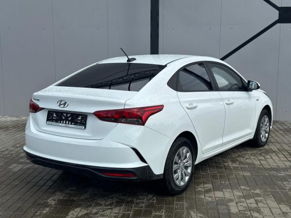 Hyundai Solaris II Рестайлинг с пробегом 2021 года, цена 1 565 000 рублей, 107000 км, седан, Автокод Объявления