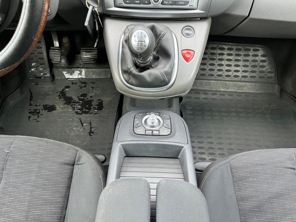 Renault Scenic II Рестайлинг с пробегом 2006 года, цена 449 000 рублей, 295188 км, компактвэн, Автокод Объявления