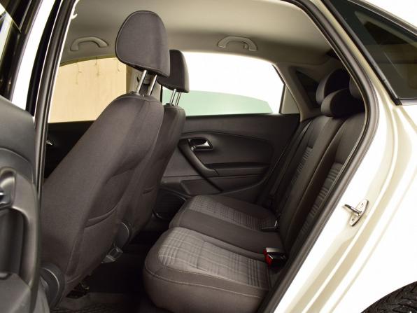 Volkswagen Polo V Рестайлинг с пробегом 2016 года, цена 915 997 рублей, 164753 км, седан, Автокод Объявления