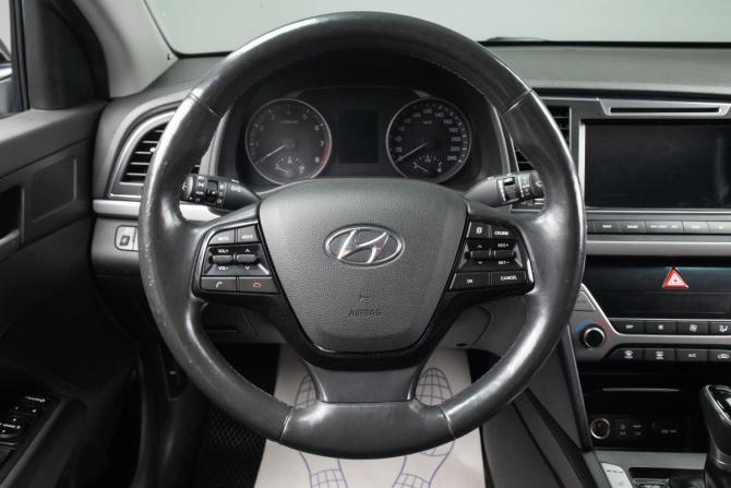 Hyundai Elantra VI (AD) с пробегом 2018 года, цена 1 449 000 рублей, 143086 км, седан, Автокод Объявления