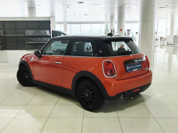 Mini Hatch III (F55/F56) Рестайлинг с пробегом 2019 года, цена 1 499 000 рублей, 143151 км, хэтчбек, Автокод Объявления