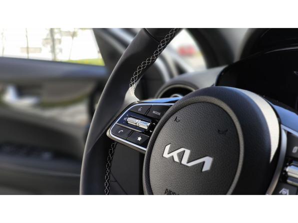 Новый Kia K3 II (China Market) Рестайлинг 2025 года, цена 2 800 000 рублей, седан, Автокод Объявления