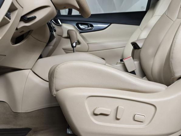 Nissan X-Trail III с пробегом 2015 года, цена 1 515 000 рублей, 181257 км, внедорожник, Автокод Объявления