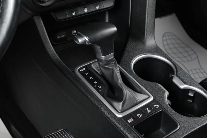 Kia Sportage IV Рестайлинг с пробегом 2019 года, цена 2 259 000 рублей, 110000 км, внедорожник, Автокод Объявления