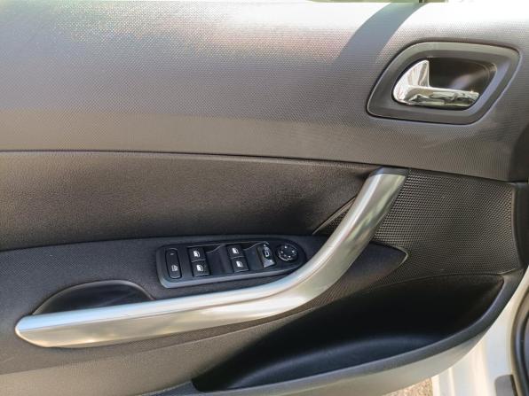 Peugeot 408 I с пробегом 2012 года, цена 499 000 рублей, 186121 км, седан, Автокод Объявления