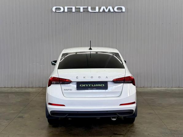Skoda Rapid II с пробегом 2021 года, цена 1 597 000 рублей, 81271 км, лифтбек, Автокод Объявления