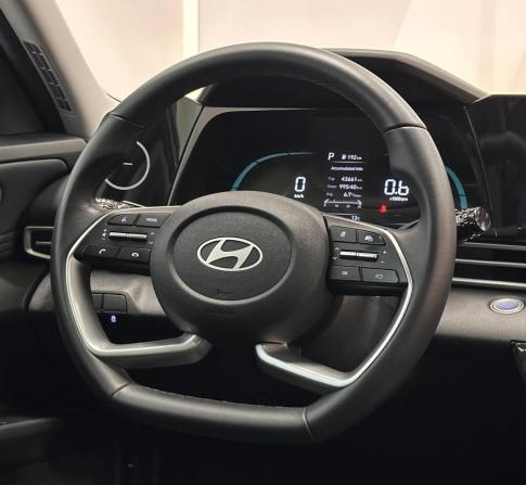 Hyundai Elantra VII (CN7) Рестайлинг с пробегом 2023 года, цена 1 998 000 рублей, 43810 км, седан, Автокод Объявления
