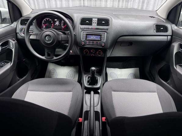 Volkswagen Polo V Рестайлинг с пробегом 2015 года, цена 1 050 000 рублей, 132521 км, седан, Автокод Объявления