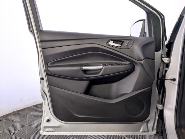 Ford Kuga II Рестайлинг с пробегом 2018 года, цена 1 745 000 рублей, 71174 км, внедорожник, Автокод Объявления