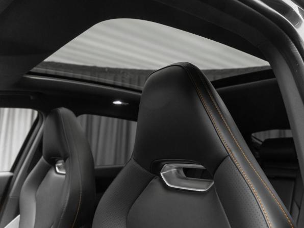 Changan UNI-V I с пробегом 2023 года, цена 2 280 000 рублей, 44764 км, лифтбек, Автокод Объявления