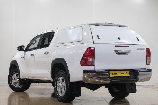 Toyota Hilux VIII с пробегом 2016 года, цена 2 919 000 рублей, 220000 км, offers.body_type.unknown, Автокод Объявления