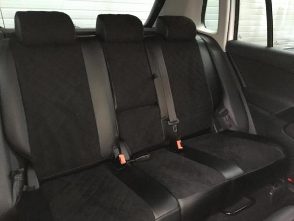 Volkswagen Tiguan I Рестайлинг с пробегом 2015 года, цена 1 079 000 рублей, 175104 км, внедорожник, Автокод Объявления
