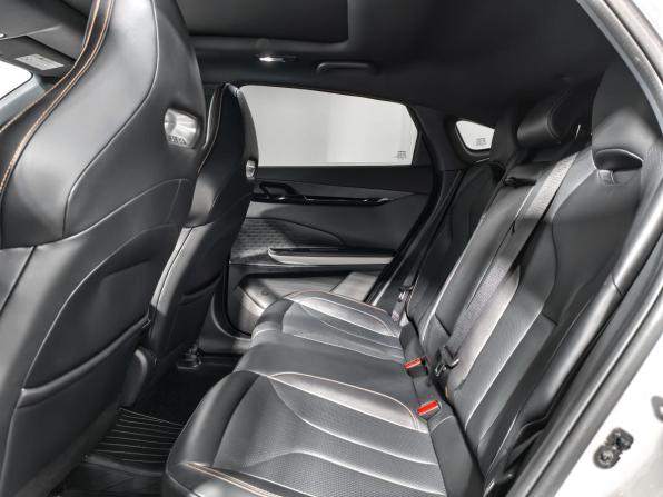 Changan UNI-V I с пробегом 2024 года, цена 2 150 000 рублей, 38500 км, лифтбек, Автокод Объявления