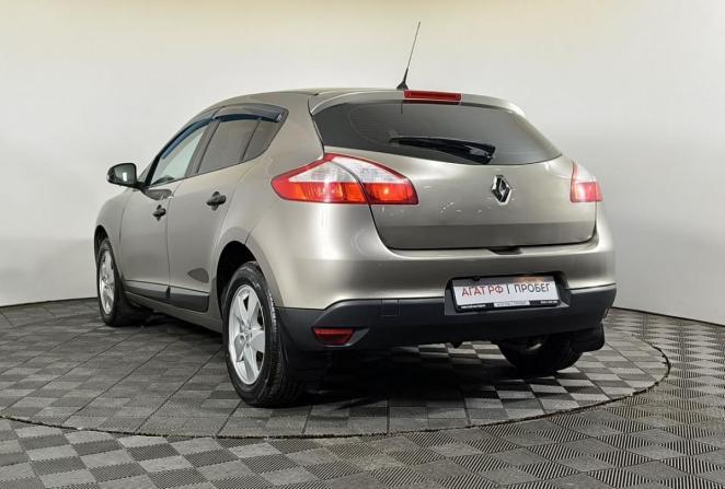 Renault Megane III с пробегом 2011 года, цена 600 000 рублей, 152369 км, хэтчбек, Автокод Объявления