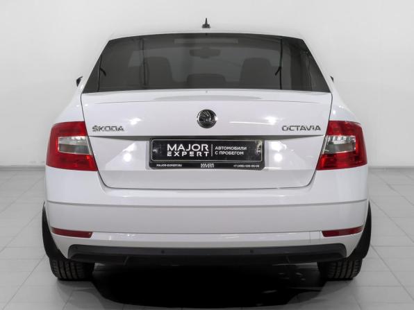 Skoda Octavia III (A7) Рестайлинг с пробегом 2019 года, цена 1 680 000 рублей, 117008 км, лифтбек, Автокод Объявления