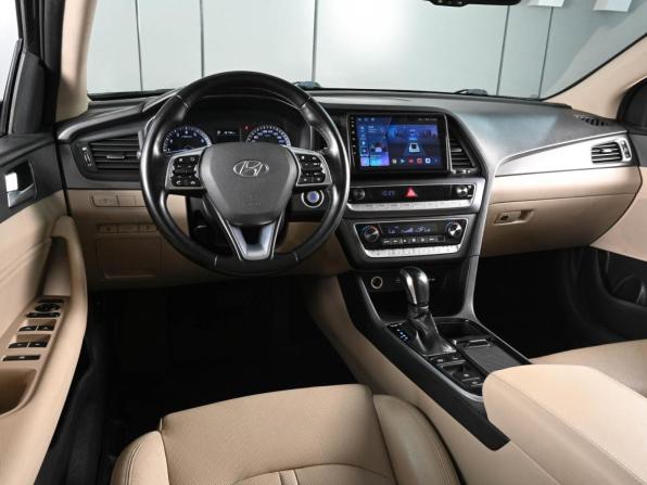 Hyundai Sonata VII (LF) Рестайлинг с пробегом 2017 года, цена 1 749 000 рублей, 147093 км, седан, Автокод Объявления