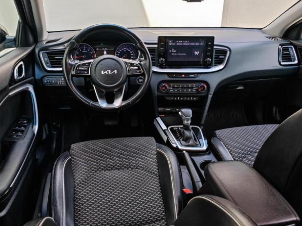 Kia Ceed III Рестайлинг с пробегом 2021 года, цена 2 050 000 рублей, 96424 км, универсал, Автокод Объявления