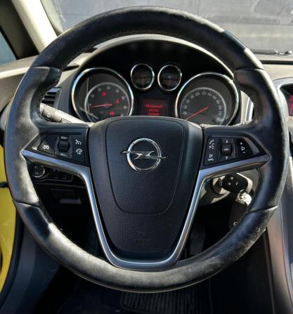 Opel Astra J Рестайлинг с пробегом 2013 года, цена 990 000 рублей, 189363 км, хэтчбек, Автокод Объявления